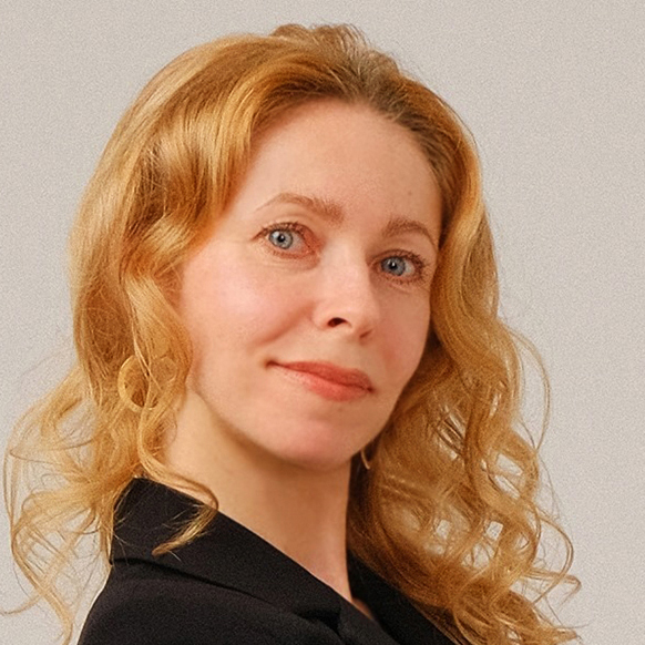 Олена Вострова