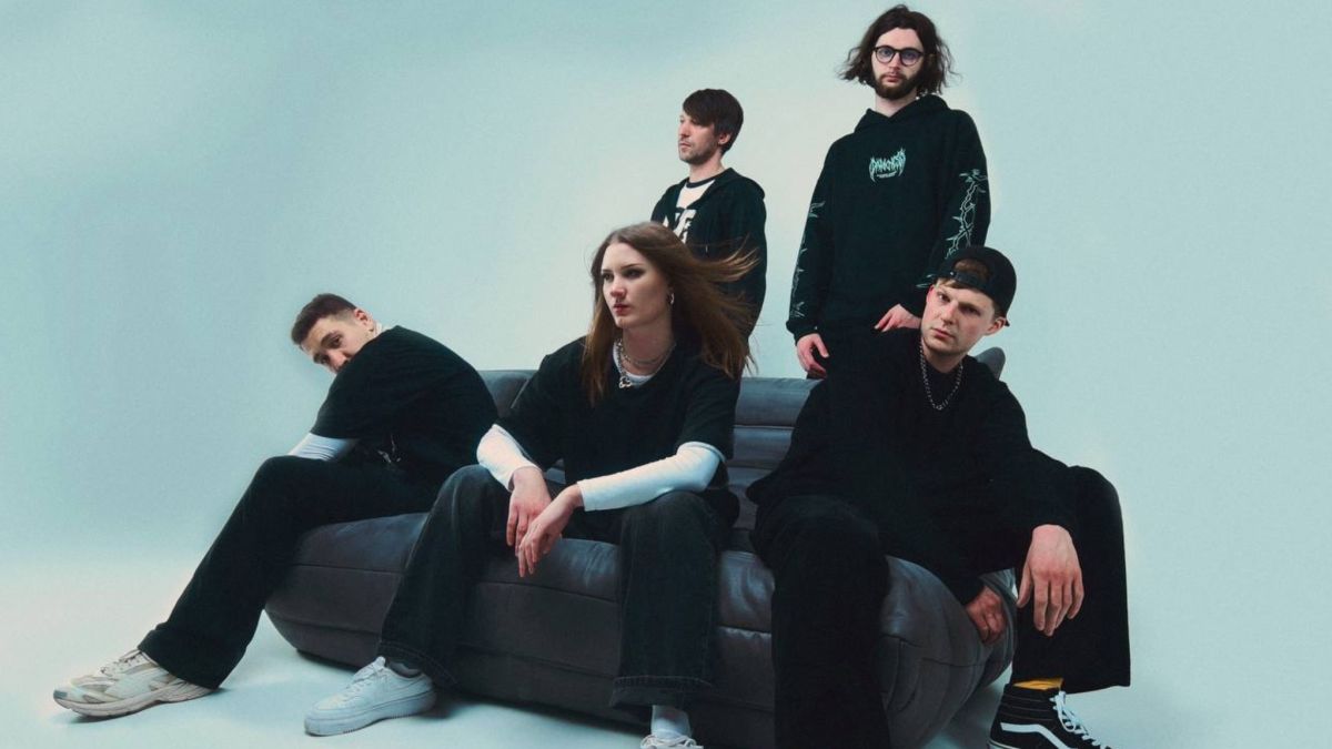 Промінь рекомендує: 18 School із треком "Нокдаун"