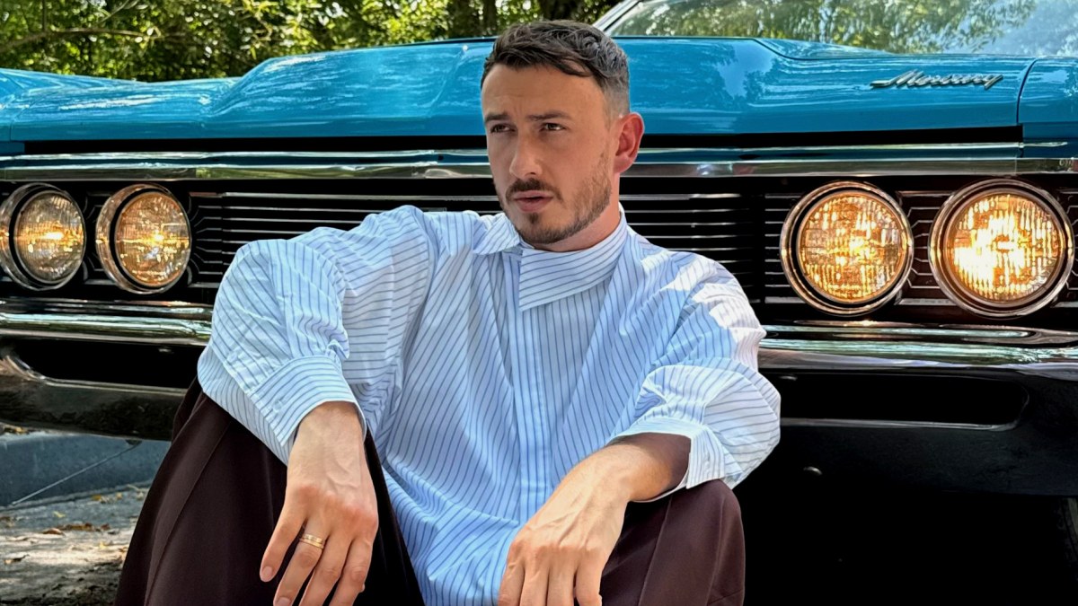 Дивитись на одну зірку за сотні кілометрів: Ivan NAVI випустив сингл "Ніби в небі"