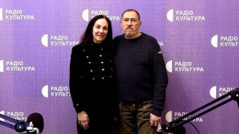 "У мене в одній сцені було 33 дублі". Віктор Жданов про зйомки у фільмі "Сірі бджоли"